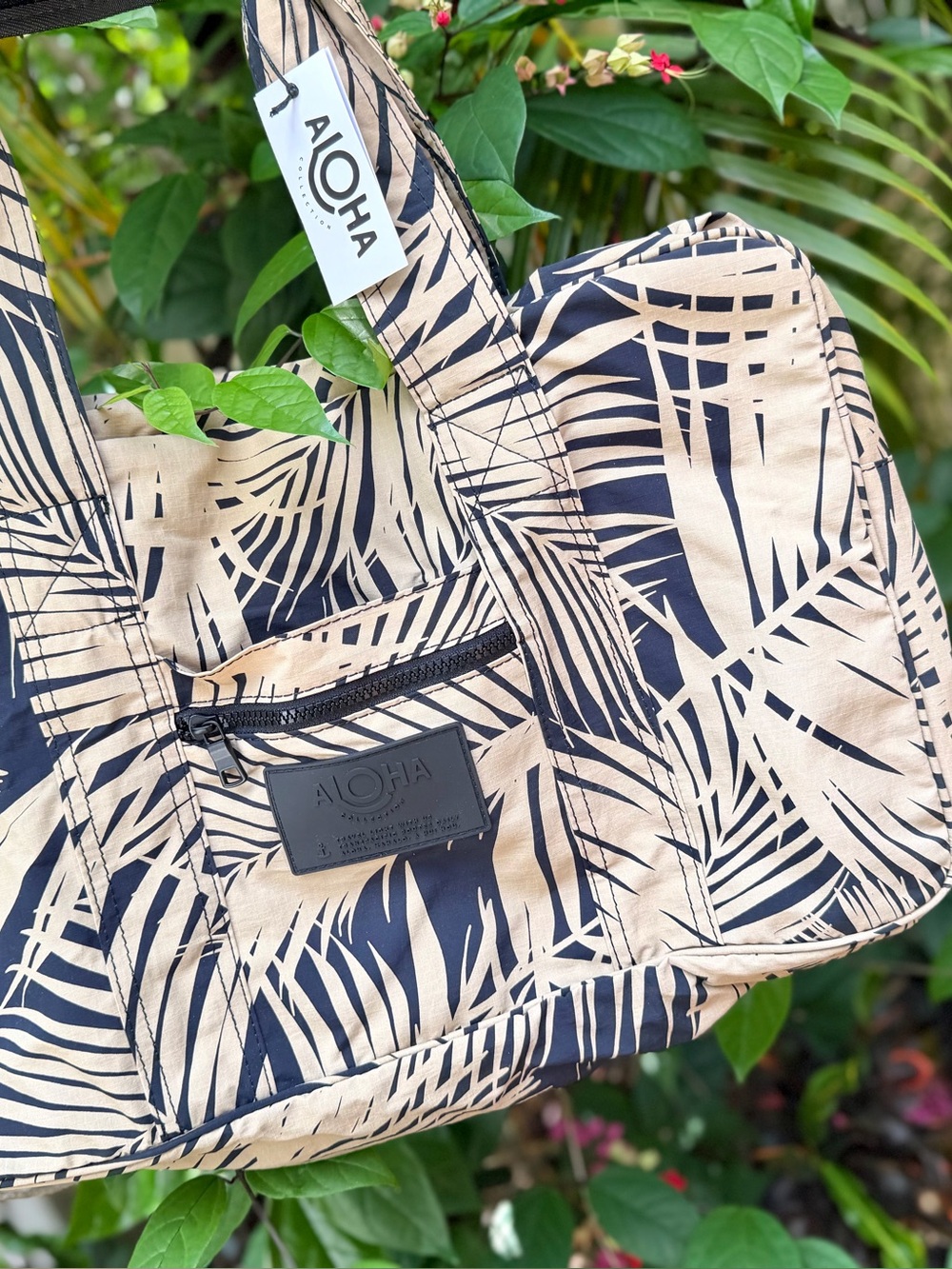🌊 Aloha Collection 🌊 KEEP IT LIGHT WEEKENDER BAG - Areca Print ! Rare!